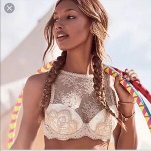 Victoria’s Secret Dream Angels high neck lace bra